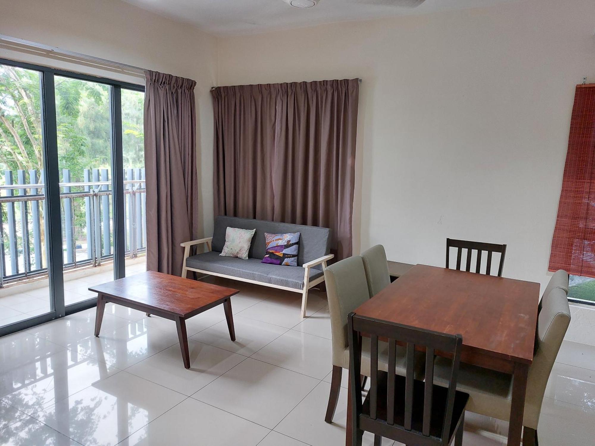 Cozy Swiss Garden Beach Resort Residence Kampung Sungai Karang Exterior foto